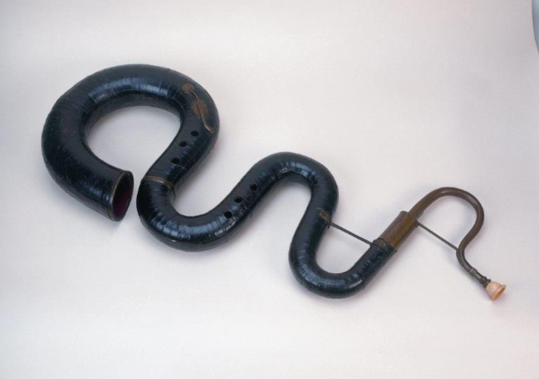 Foto: Schlangenartiges Blechblasintrument